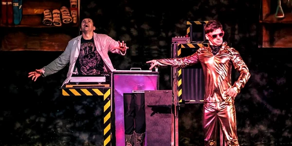 Magicianul Lorenzo Cristian FOTO arhivă personală