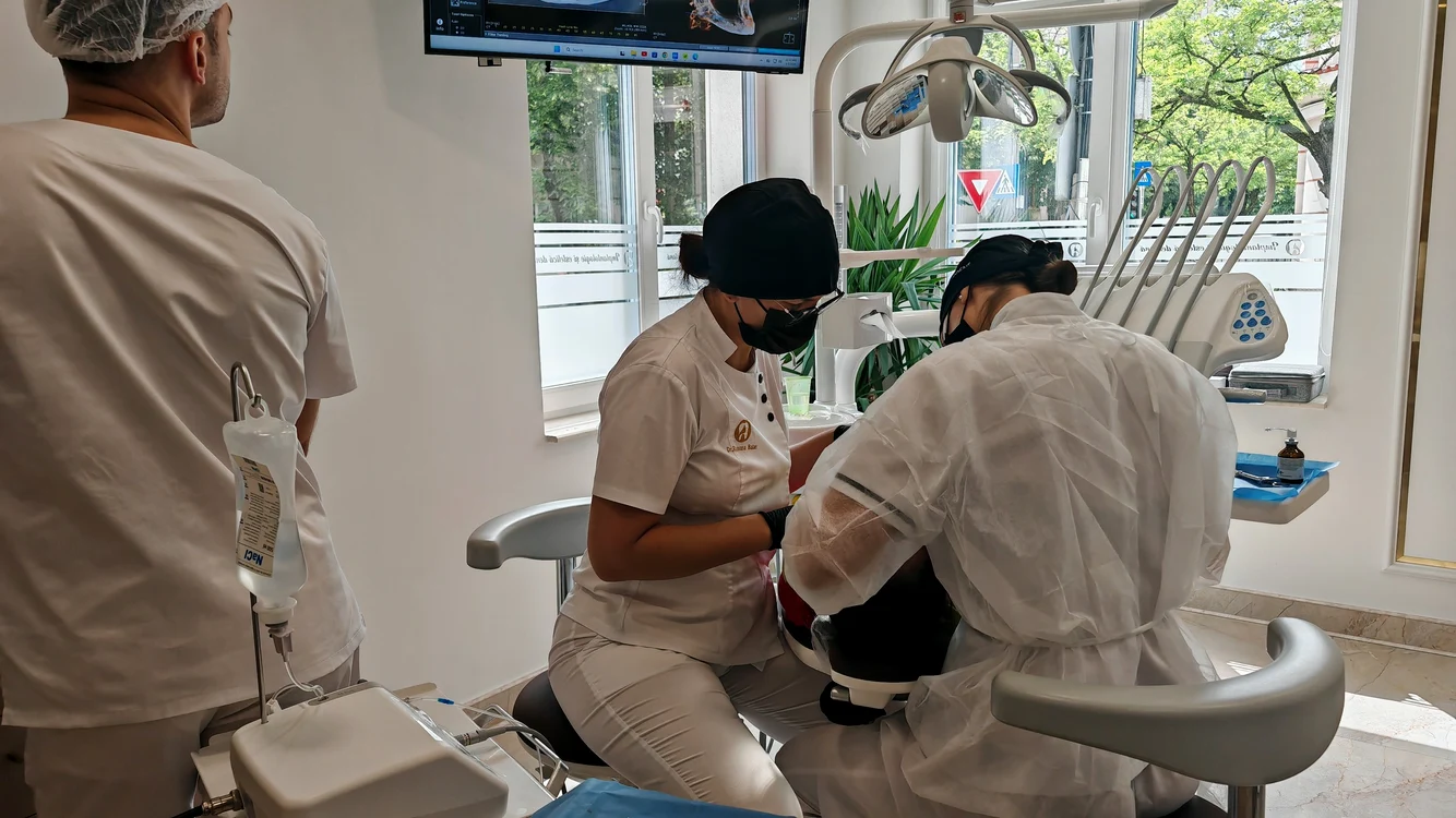 implant dentar in cluj napoca cum se construie te un plan de tratament i de ce difera duratele9 jpg