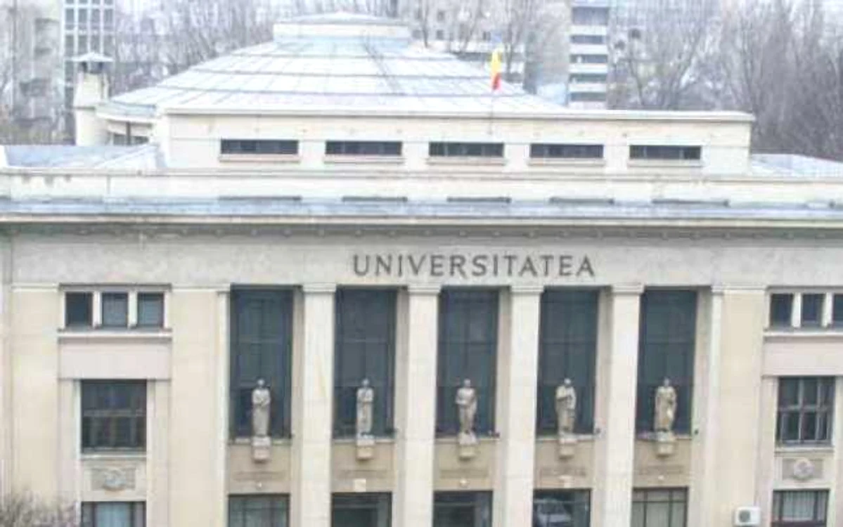 Ministerul urmează să aprobe programele de licenţă şi de master care au trecut testul calitativ pentru anul universitar 2012-2013