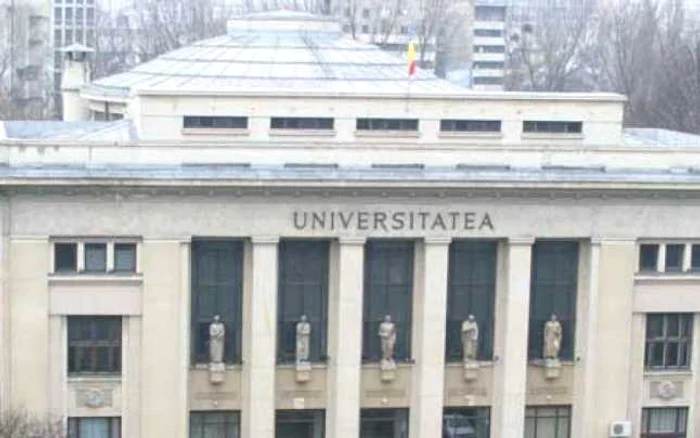 Universitatea din Bucureşti, prima instituţie autohtonă care a intrat în Top 700 Mondial, a coborât însă din 2005 cu mai bine de 100 de locuri