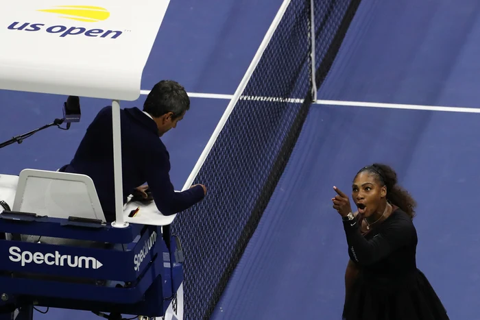 
    Serena Williams se ceartă cu arbitrul Carlos RamosFoto: Guliver / GettyImages  