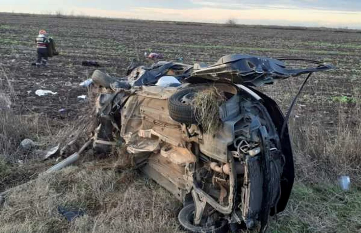 Accidentul de pe DN2 din prima zi de Crăciun a fost provocat de o depăţire neregulamentară FOTO ISU Ialomiţa