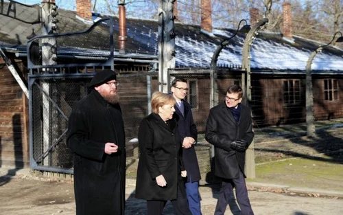 Angela Merkel în vizita la Auschwitz. FOTO EPA-EFE