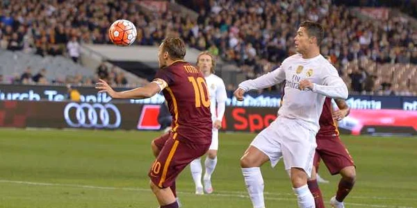 totti foto facebook as roma