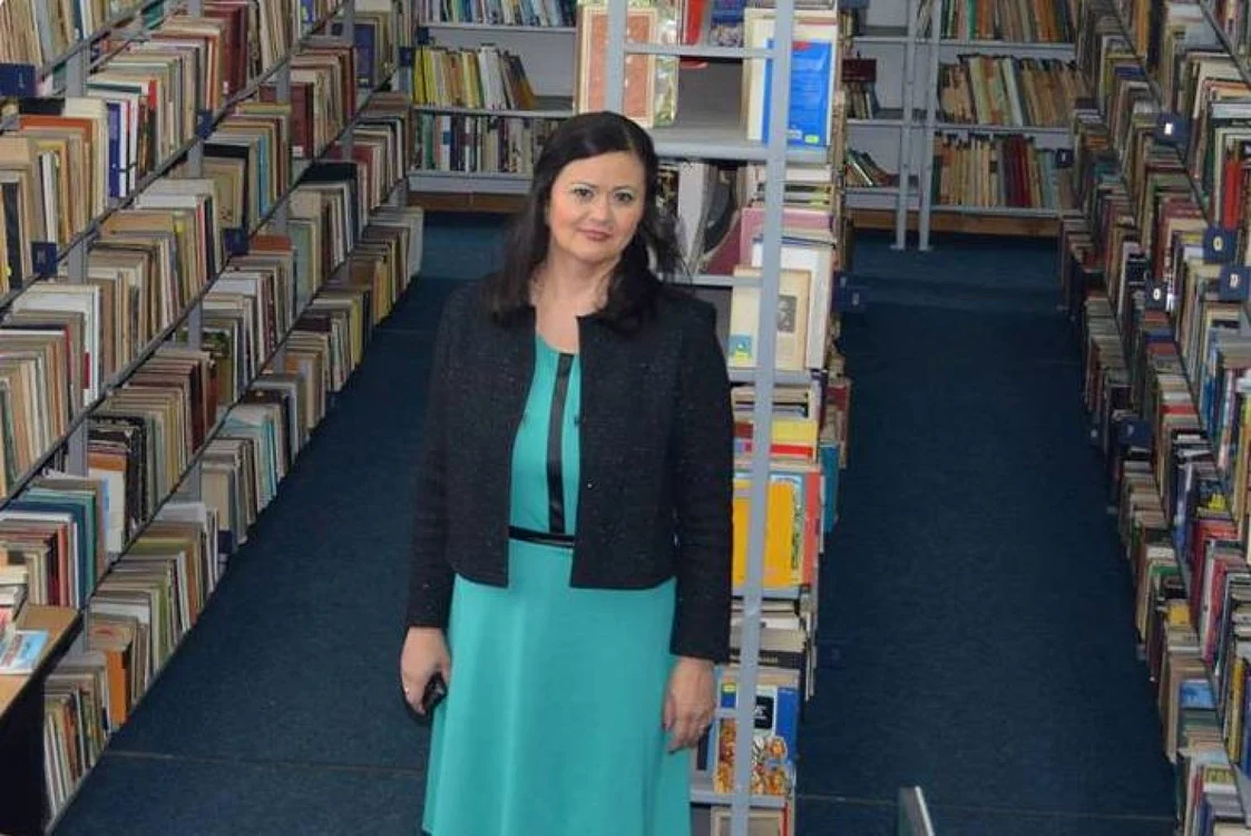 Bibliotecara Osber Ali a creat Laboratorul Activ din Ovidiu Foto Arhivă personală