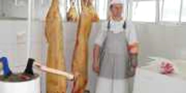 Hala din Piaţa Decebal