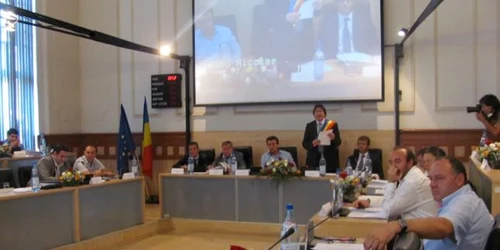 Primarul Timişoarei îi acuză pe cei de la PNL că boicotează proiectele