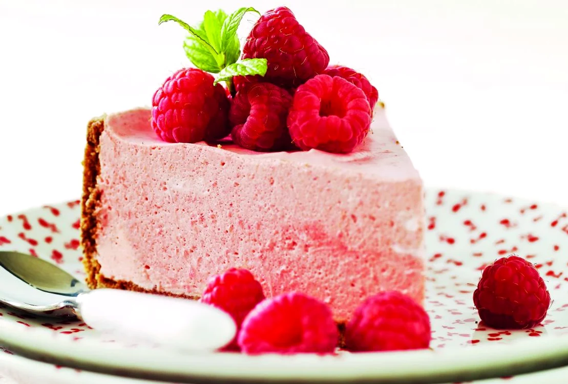 tarta cu zmeura si ciocolata alba jpeg