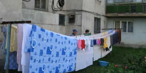 Bistriţa: Fără straturi de zarzavat şi rufe întinse în spatele blocului