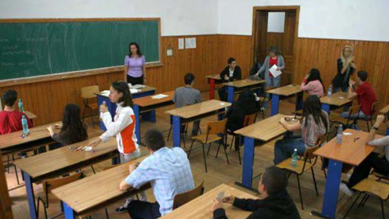 
    Bac 2015 subiecte Fizică. Prima sesiuneFoto: Adevărul  