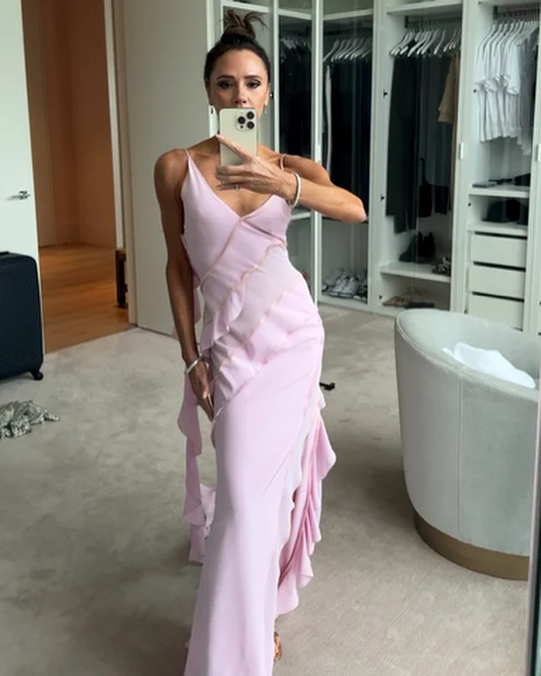 Victoria Beckham la nunta lui Marc (2) jpg