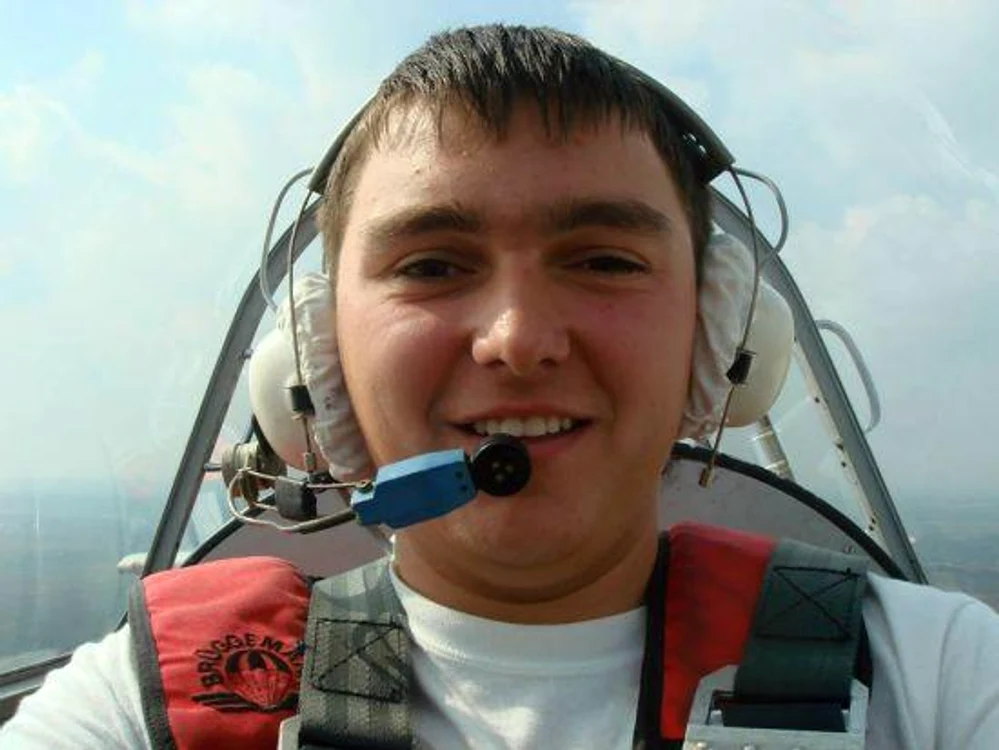 
    Răzvan Petrescu a ajuns la spital pentru o nouă radiografie la piciorul rănit în accidentul aviatic  