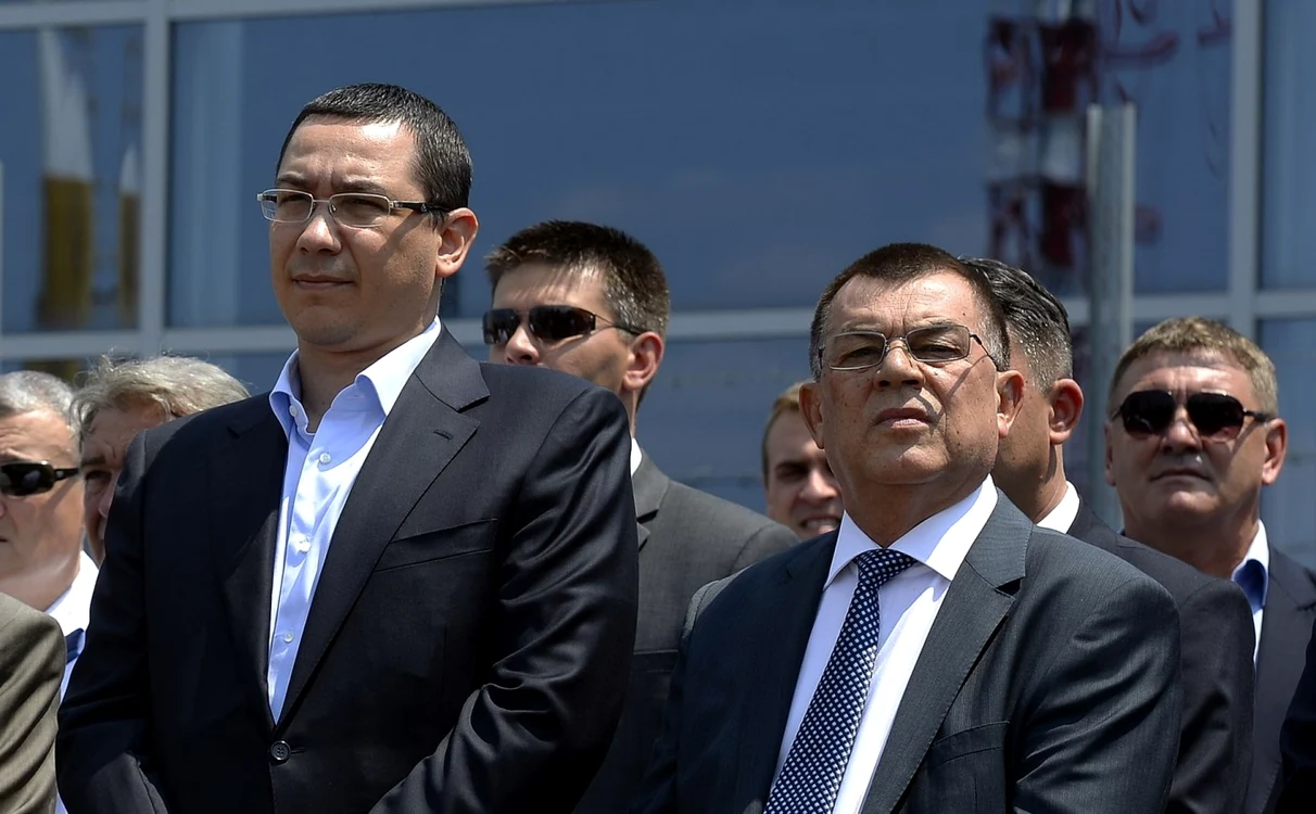 Radu Stroe susţine că noul Cod Rutier va fi aprobat miercurea viitoare   FOTO Mediafax
