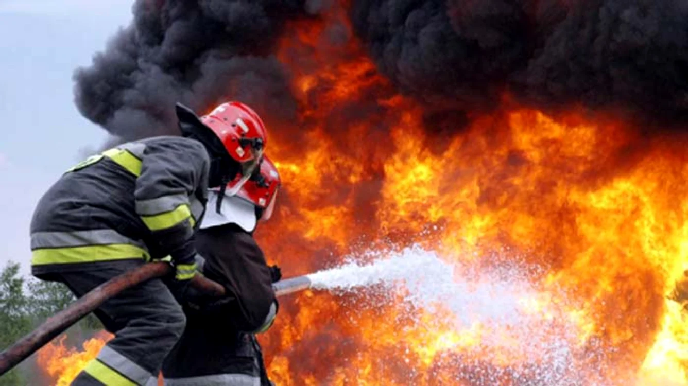 
    În urma exploziei, 3 persoane au murit   