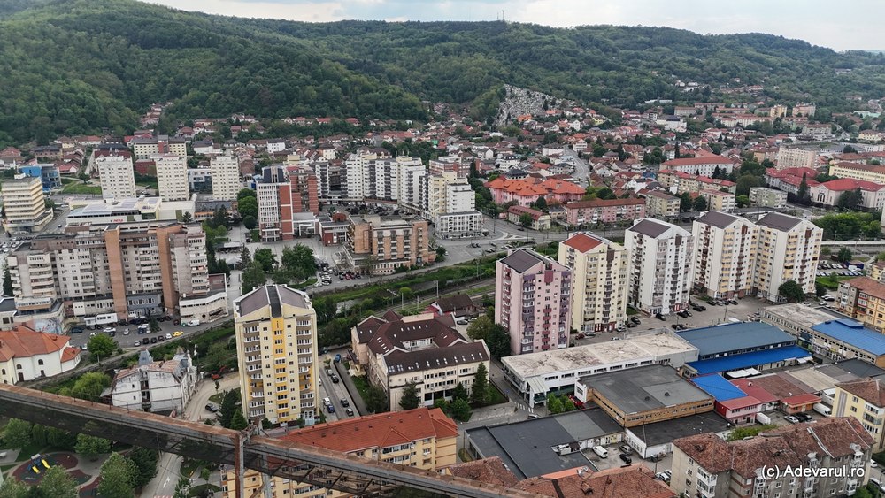 Reșița, orașul oțelului traversat de Via Transilvanica. Atracțiile unicat ale „micului Krupp al Balcanilor” 