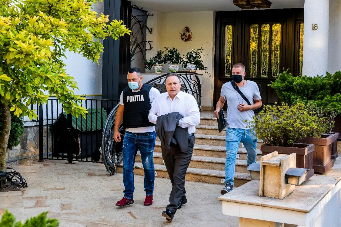 Gheorghe Nechita a fost luat de acasă de trei polițiștiFoto: Inquam Photos/Liviu Chirica