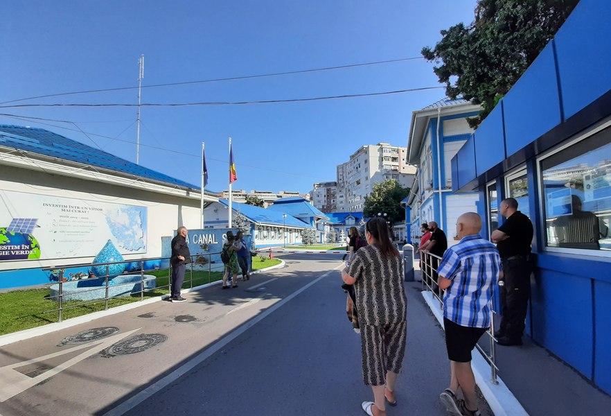 Protest din cauza prețului apei în orașul înconjurat de ape. De ce plătesc gălățenii printre cele mai mari tarife din țară