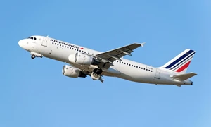 airplane 6847543 1280 jpg