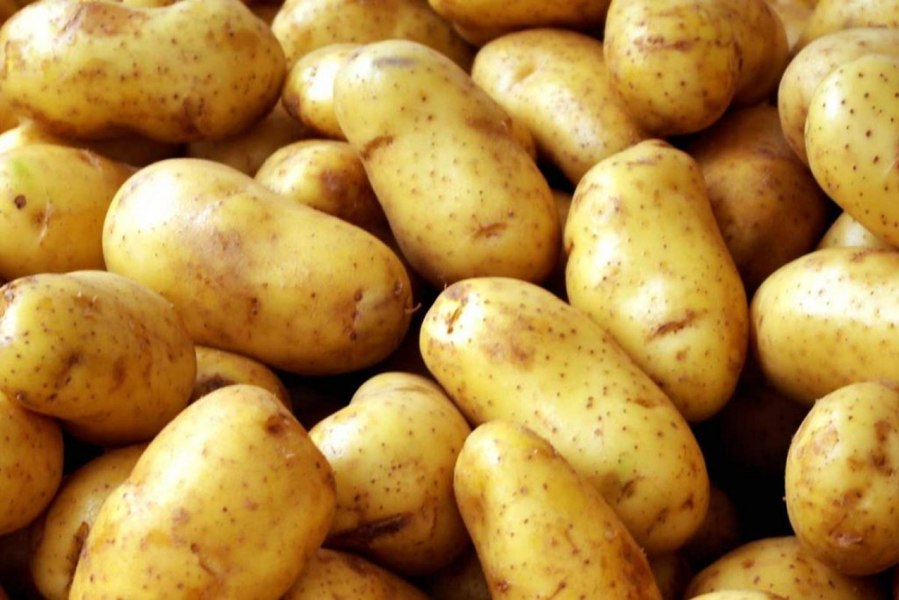 Cum a fost păcălită o femeie de vânzătorul dintr-un supermarket: ce a primit în loc de cartofi 