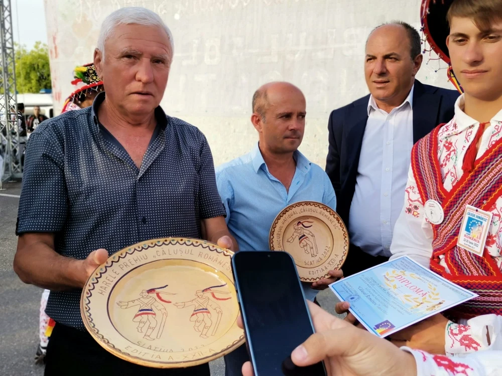 Vătaful George Ghiță, mândru de premiile câștigate de elevii săi FOTo. arhiva/A. Mitran