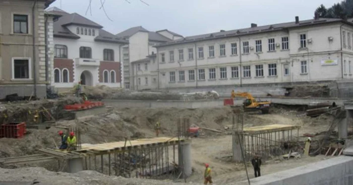 Pasajului rutier subteran și lucrările de la Curtea Domnească trebuie cofinanțate din bugetul local cu 5,5 milioane de lei
