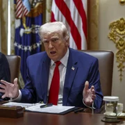 Trump ședință de cabinet la Casa Albă FOTO EPA EFE jpg