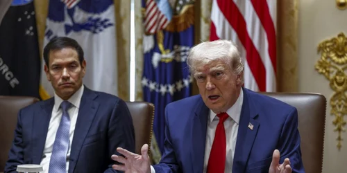 Trump ședință de cabinet la Casa Albă FOTO EPA EFE jpg