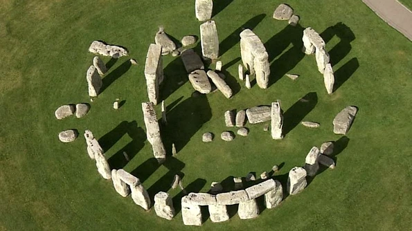 Arheologii confirmă: Stonehenge a fost un cerc complet jpeg