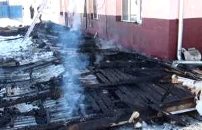 Pompierii au reusit sa stingă incendiul