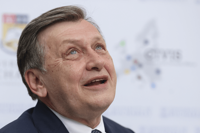 Crin Antonescu, verdict controversat: „AUR nu este un partid extremist. Nu s-a dovedit până acum mai extremist decât USR”