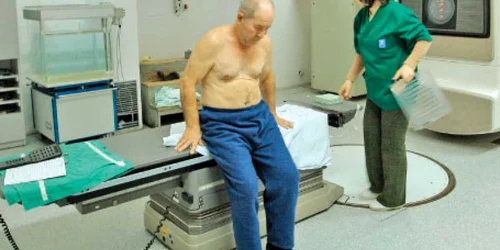 Anumite tumori răspund mai bine la radioterapia cu protoni şi ioni de carbon decât la cea clasică 