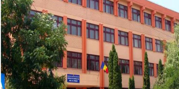 sectie votare scoala 19 pitesti