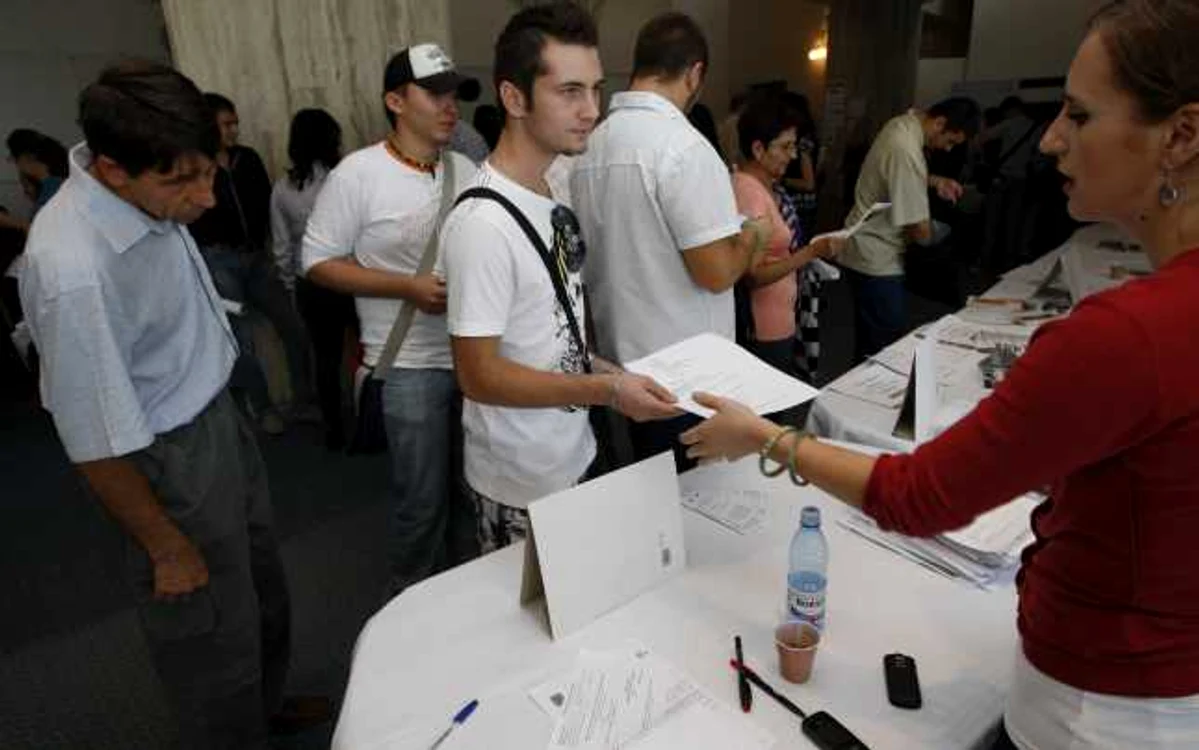 
    Anul 2020 a început cu un record istoric pe piaţa muncii: peste 1 milion de aplicări la job-uri au fost înregistrate doar în luna ianuarieFOTO: adevarul.ro  