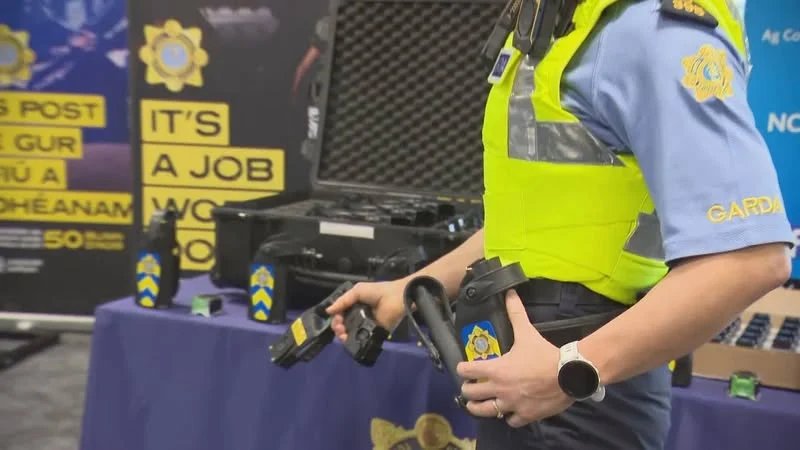 Studentă la Drept, prinsă în timp ce transporta o bombă gata de utilizare, destinată unui atac în Irlanda de Nord