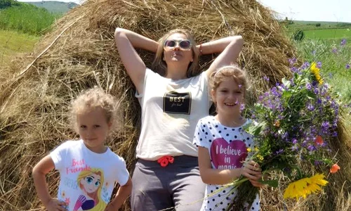 1 mirela vaida vacanta cu copiii in moldova natala targu frumos 14 2 jpg jpeg