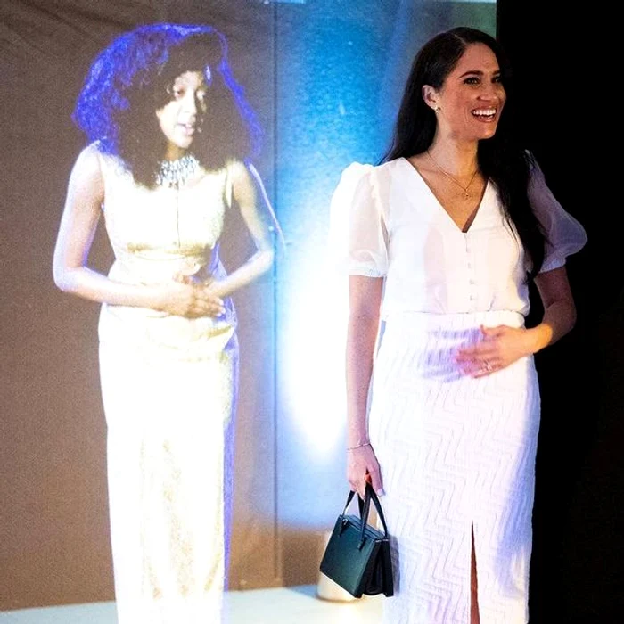 
    Meghan Markle a vizitat joi National Theatre din Londrafoto: Instagram  