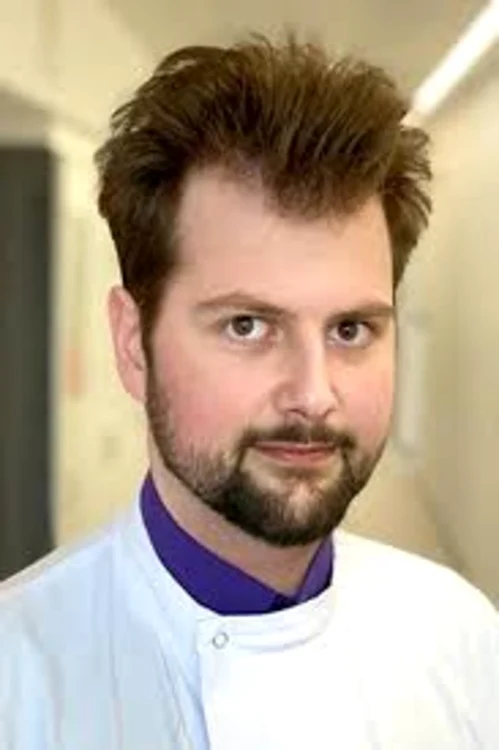 
    Ştefan  Dascălu  