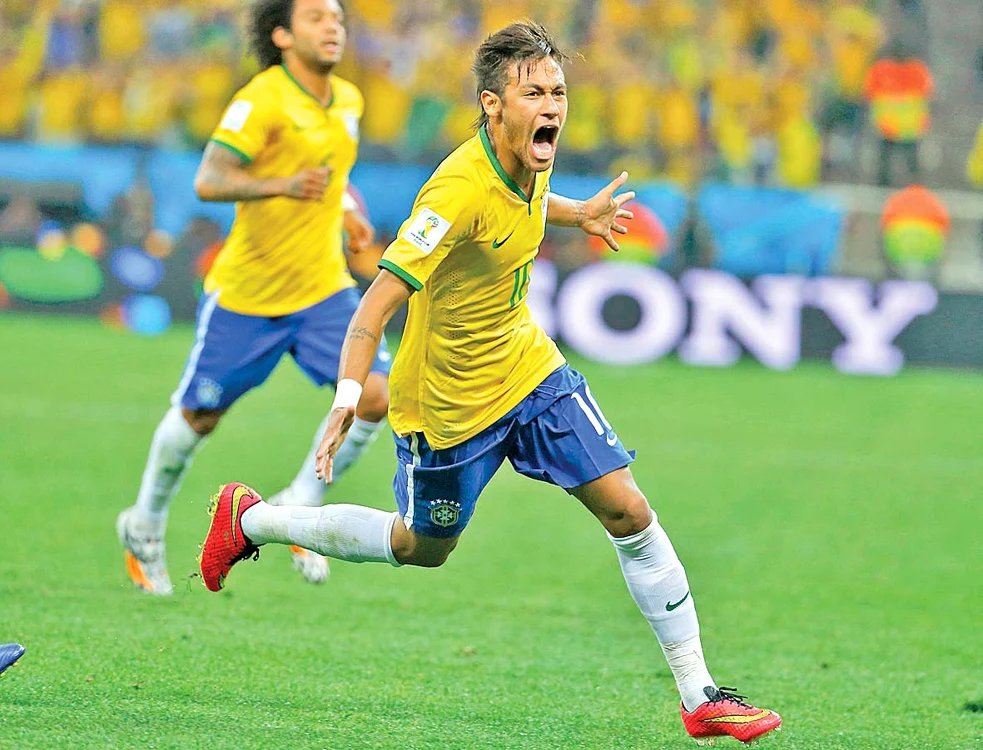 Neymar se gândeşte că ar putea intra pe teren duminică