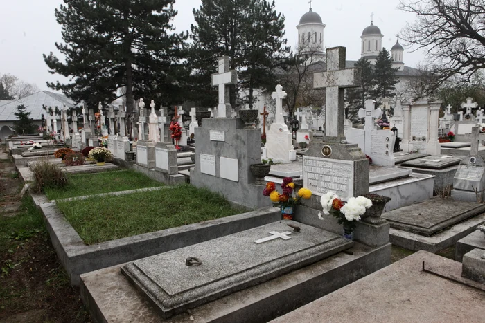 Taxele pentru întreținerea locurilor de veci se majorează pentru prima oară în ultimii 11 ani