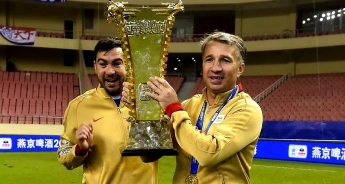 
    Dan Petrescu şi Marius Constantin au cucerit Cupa Chinei  