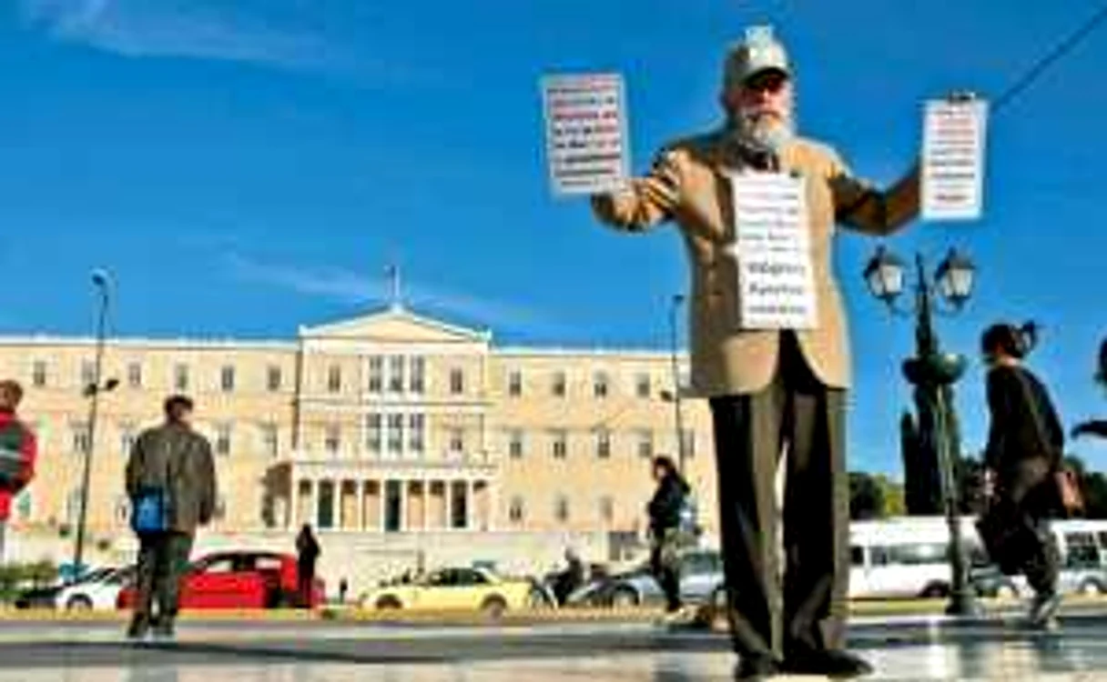 Măsurile de austeritate impuse  grecilor nu au fost suficiente