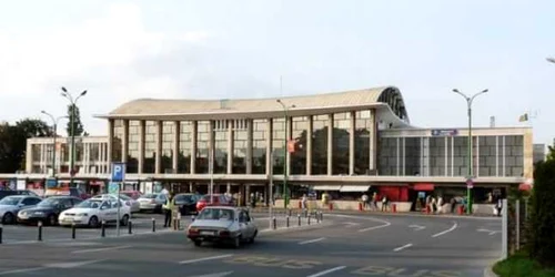 Atacul a avut loc în faţa gării din Braşov