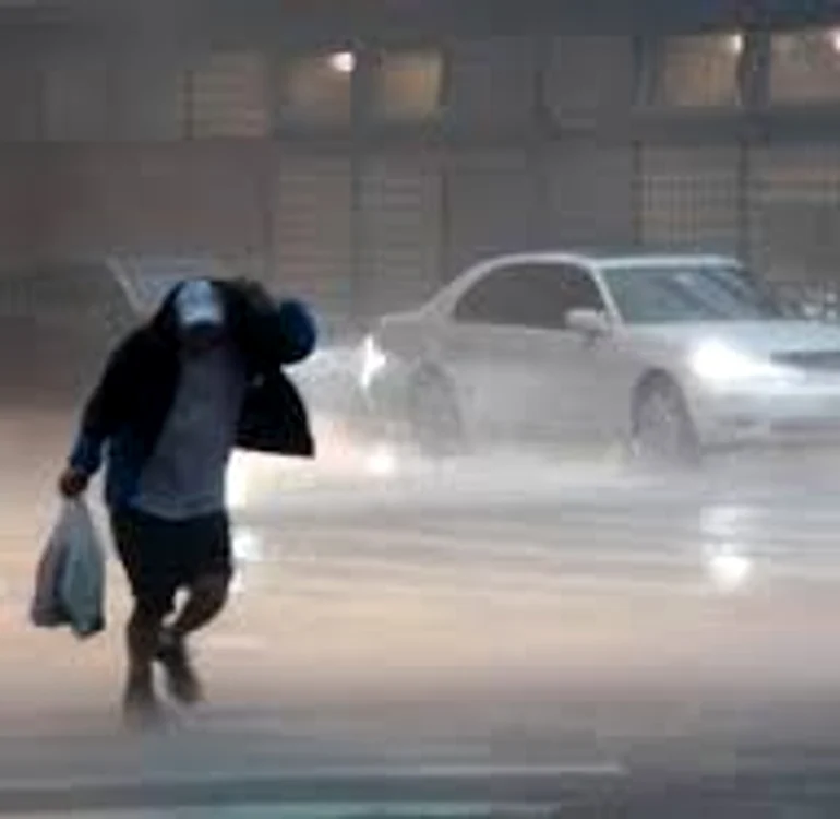 
    Meteorologii avertizează că acest week-end va fi cel mai fruguros din această toamnă  