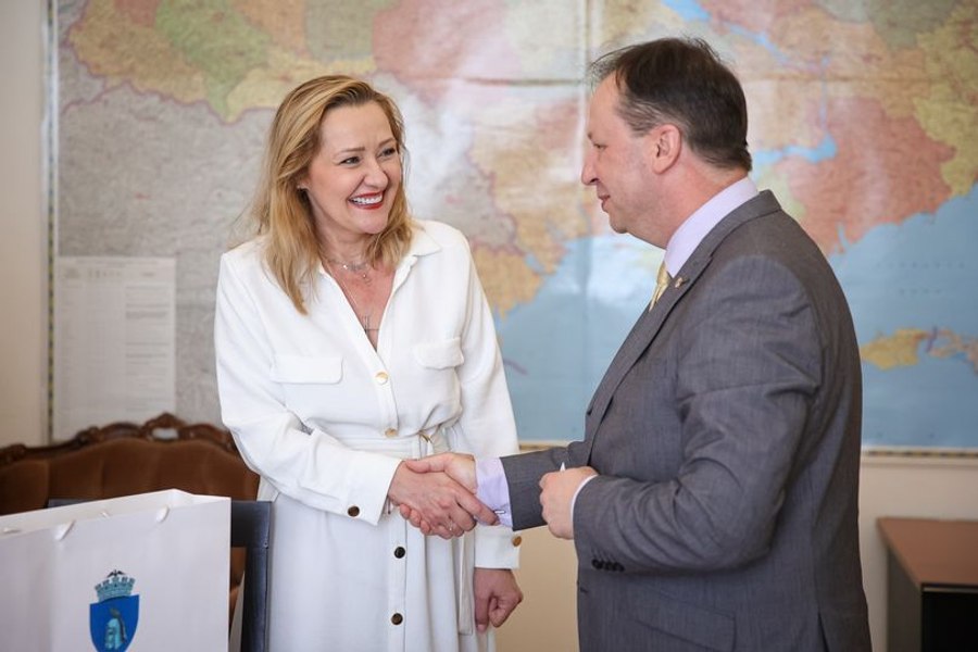 Elena Lasconi s-a întâlnit cu ambasadorul Ucrainei la București. „Vom susține Ucraina, atât timp cât este nevoie”