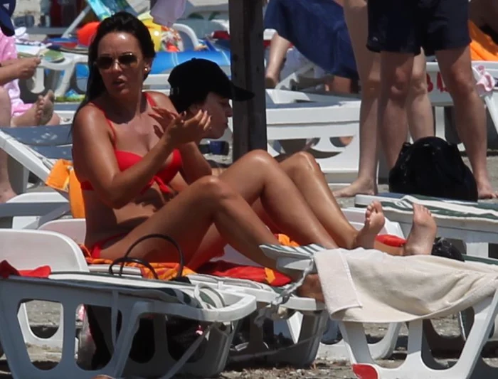 
    Manuela a petrecut câteva zile la marefoto: Mihai Ionescu  