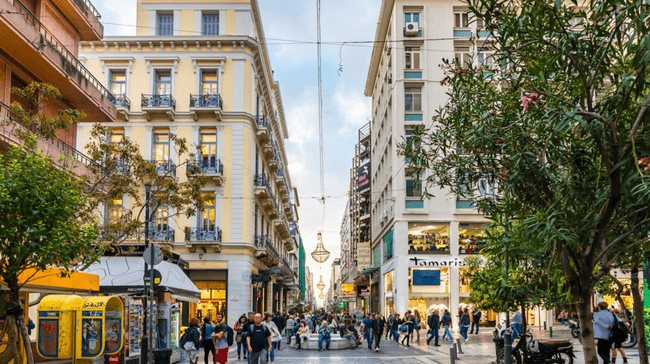 Cât trebuie să câștigi ca să trăiești confortabil în Grecia. Suma de care ai nevoie lunar