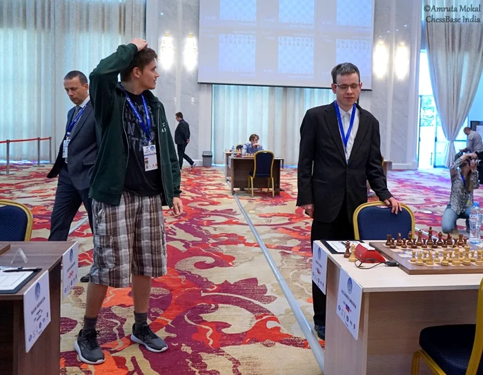 Scandalul şortului la Tbilisi jpeg