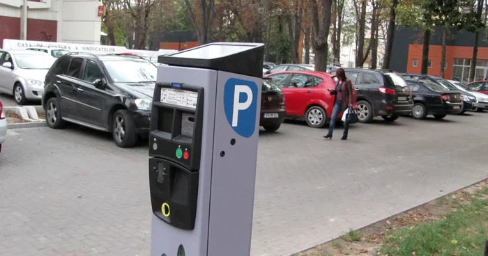 Primăria face venituri din taxarea şoferilor