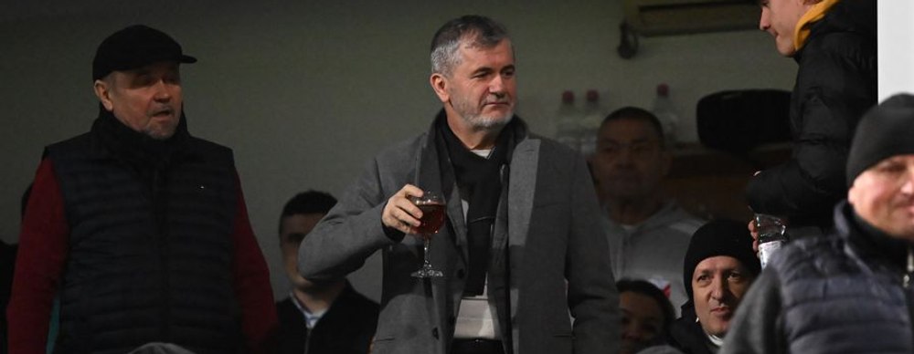 Valeriu Iftime, surprins cu alcoolul în nas pe stadion. Patronul de la Botoșani riscă să fie amendat