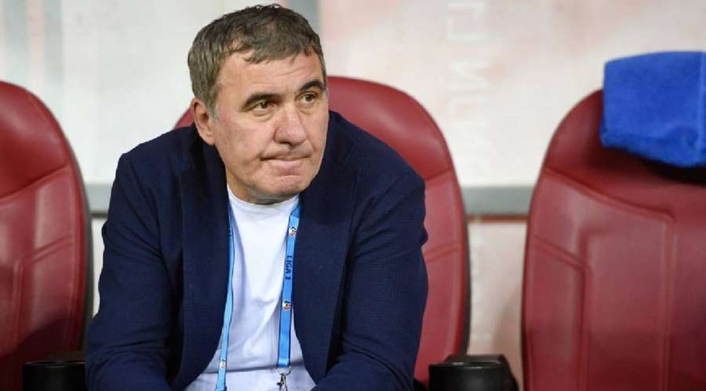 Hagi i-a dat o pâine de mâncat, iar el i-a luat puncte. Farul tremură la retrogradare
